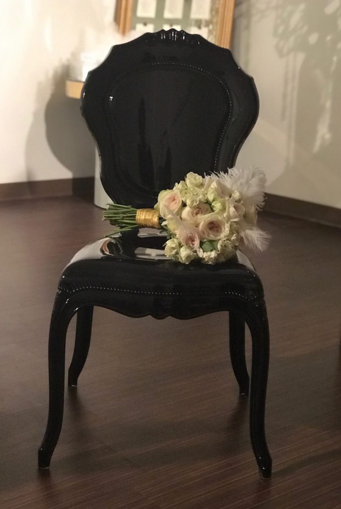 noir chair
