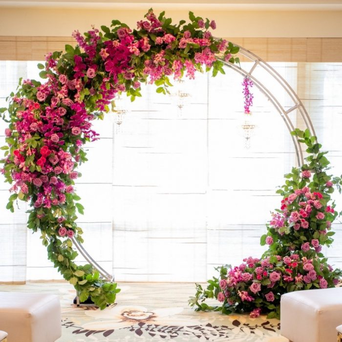 Round Metal Wire Arch with flowers